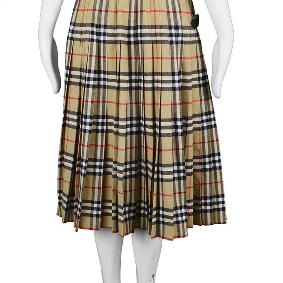 ✨BURBERRY✨ NOVA Check Wrap Skirt - Picture 3 of 8